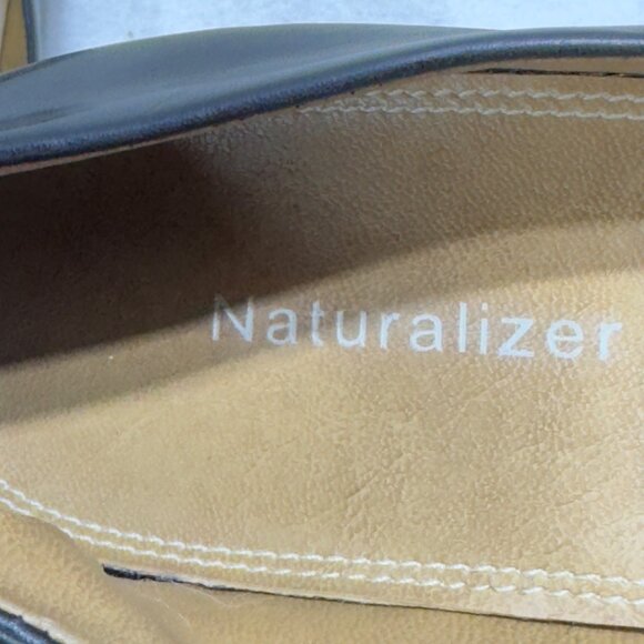 NATURALIZER Womens Black Leather Loafers Low Block Heel SlipOn Comfort Size 7.5N - Picture 8 of 11
